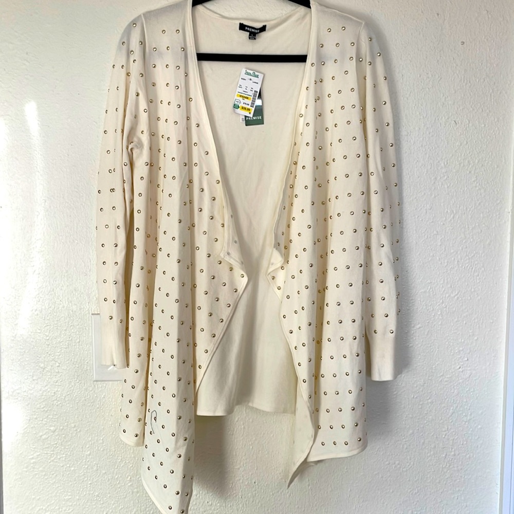 BNWT - Sz Lg - Ivory Cardigan Gold Studs